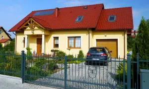 Jak liczyć malowanie ogrodzenia, aby uniknąć zbędnych kosztów?