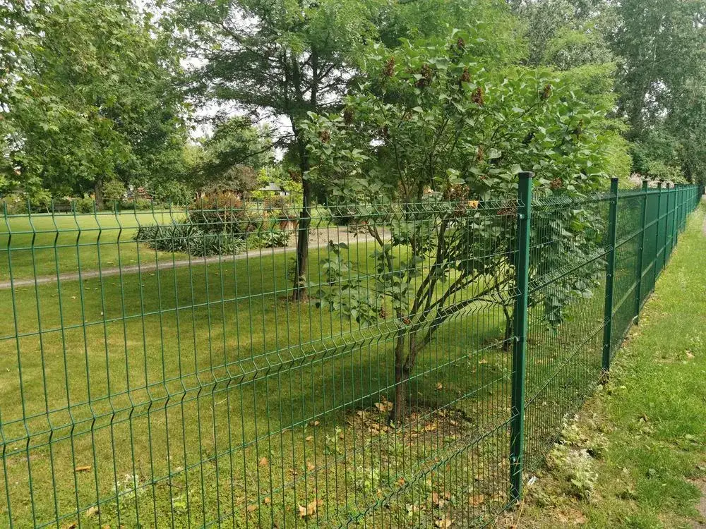 Zdjęcie Ile kosztuje ogrodzenie działki? Sprawdź, co wpływa na cenę